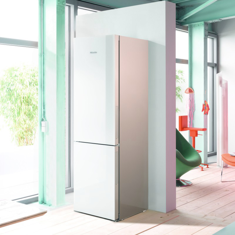 Холодильник Miele KFN 29683 D BRWS с витрины, новый
