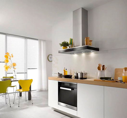 Вытяжка Miele DA 6698 W CLST с витрины, новая