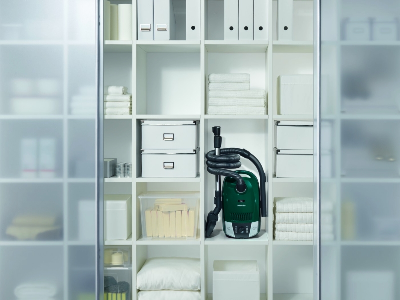 Пылесос Miele SDCB 3 Compact C2 HEPA изумрудный