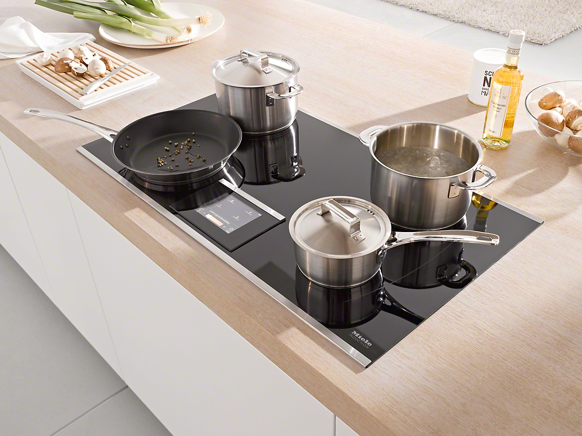 Индукционная варочная панель Miele KM6395
