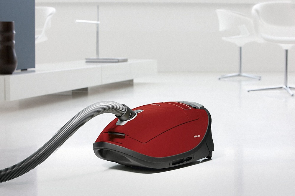 Пылесос Miele SGDA3 Complete C3 манговый красный
