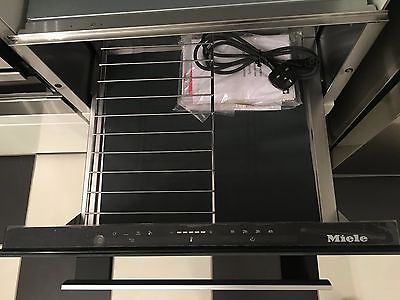 Подогреватель посуды Miele ESW6229 OBSW