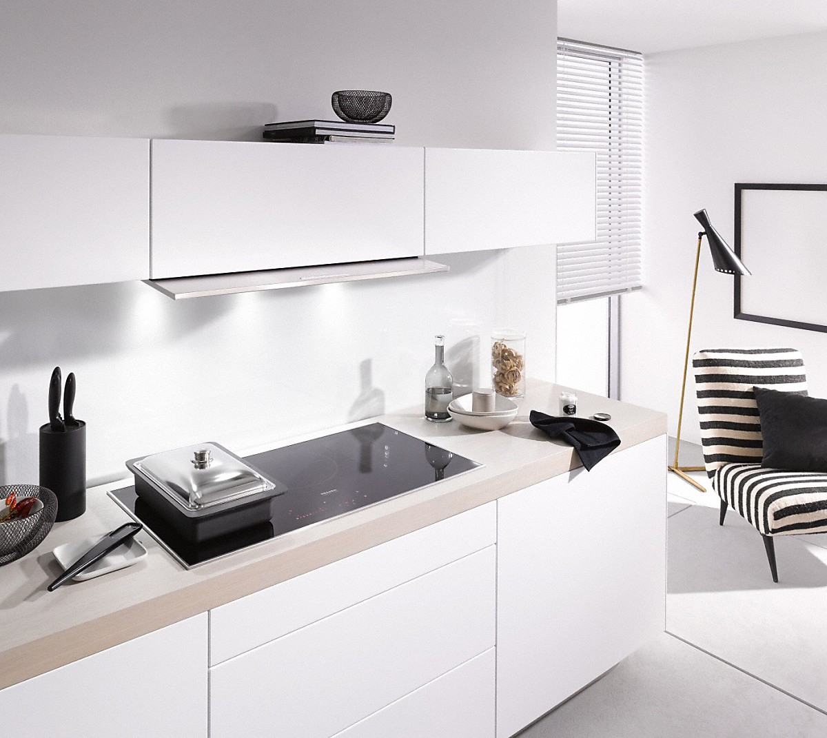 Индукционная варочная панель Miele KM 6388