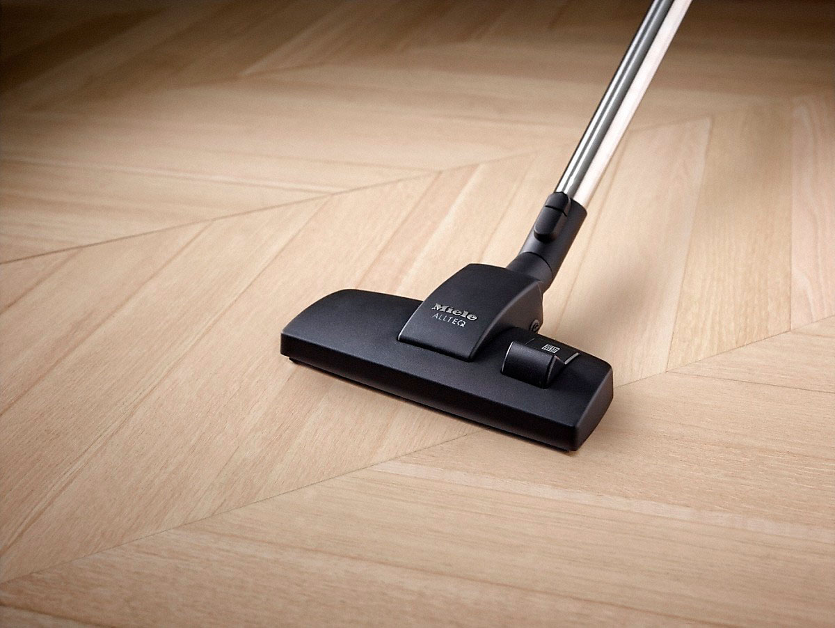 Пылесос Miele SKRR3 Blizzard CX1 Series 120 Power Line графитовый серый