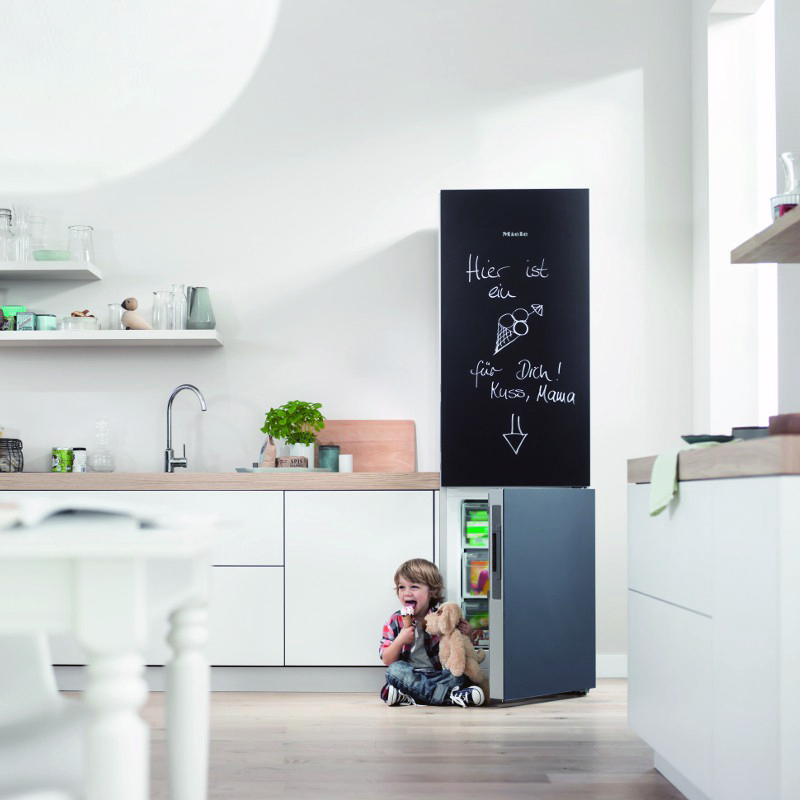 Холодильник Miele KFN 29283 D BB