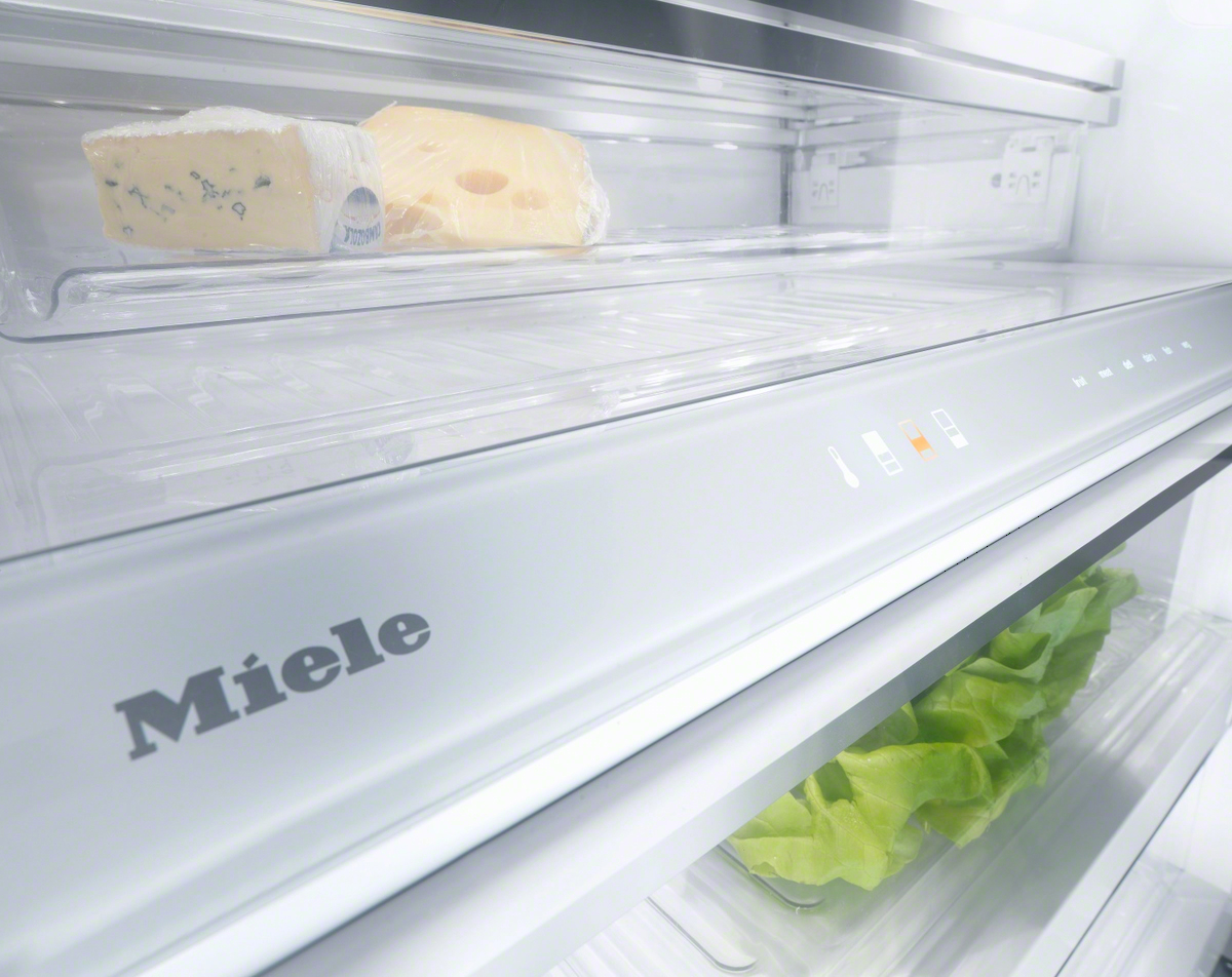 Встраиваемый холодильник Miele K1901 Vi