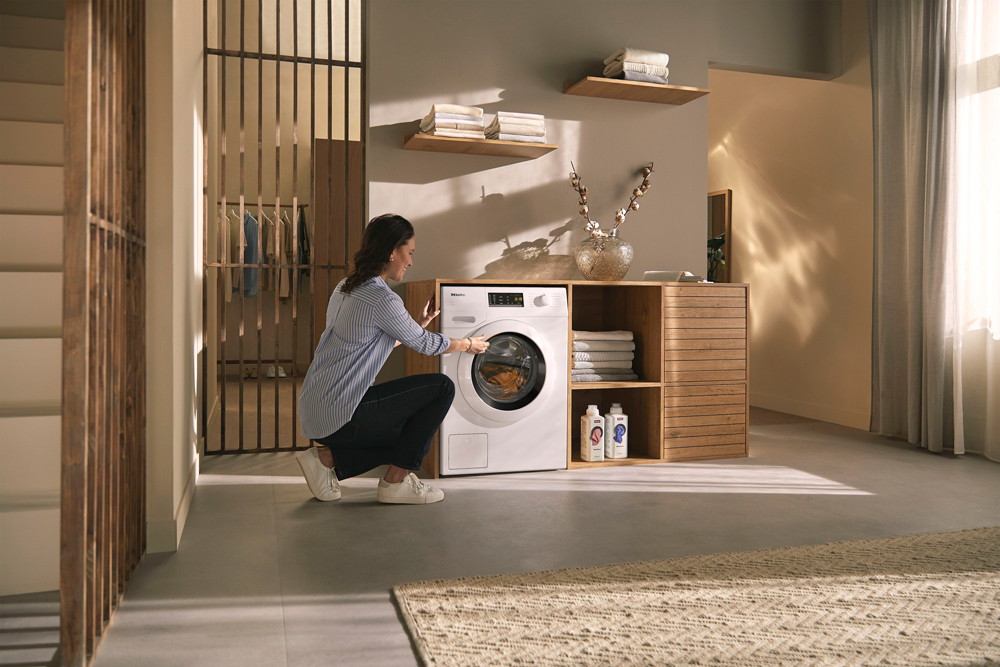 Стиральная машина Miele WEA 025 WCS