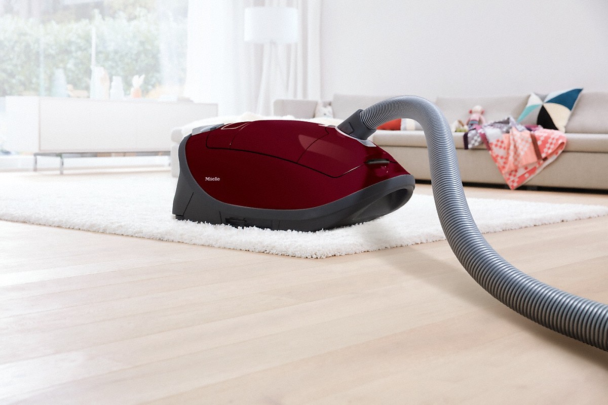 Пылесос Miele SGDA 3 Complete C 3 Pure Red PowerLine