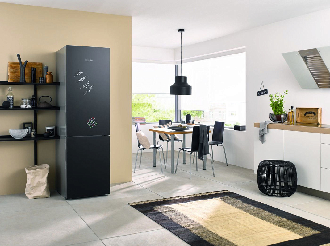 Холодильник Miele KFN 29283 D BB с витрины, новый