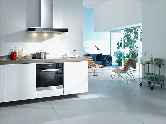 Вытяжка Miele DA 6698 W CLST с витрины, новая