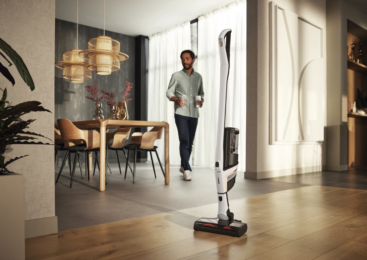 Пылесос Miele SOUL5 Triflex HX2 125 Edition белый лотос