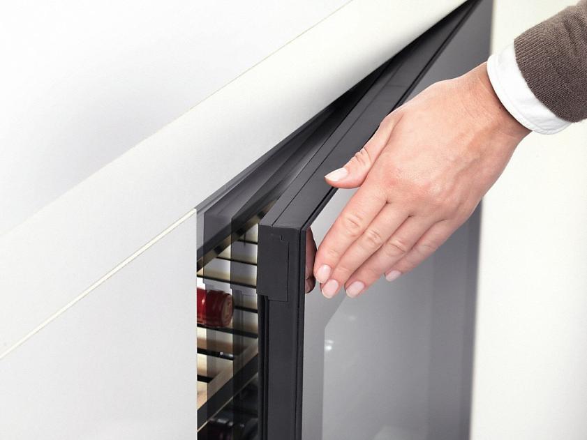 Встраиваемый винный холодильник Miele KWT 6322 UG OBSW с витрины, новый