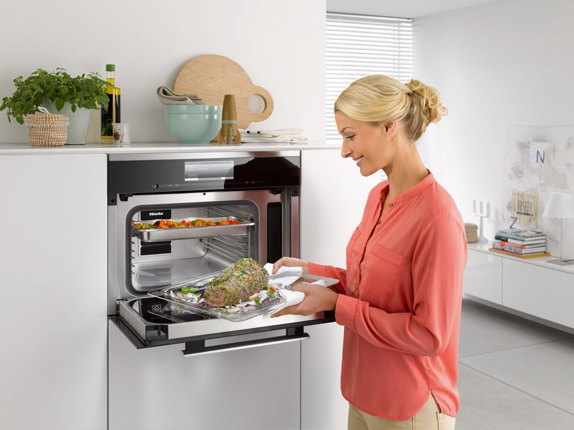 Пароварка с СВЧ Miele DGM6800 EDST/CLST
