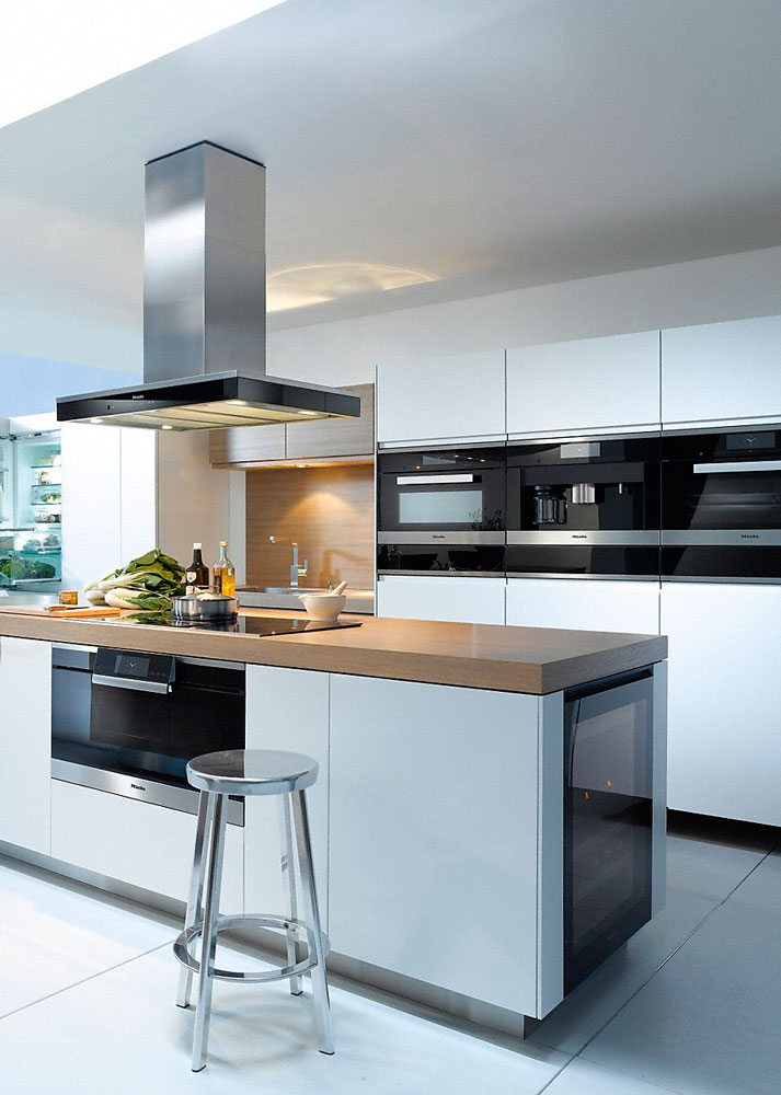 Вытяжка Miele DA 6698 D CLST