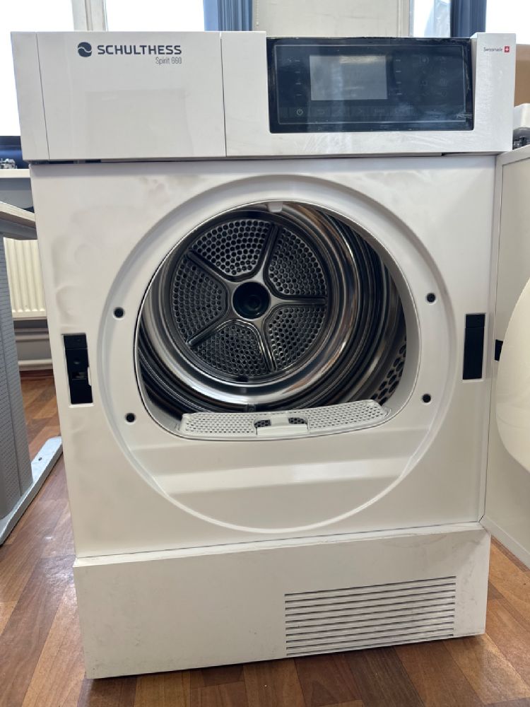 Сушильная машина Schulthess Spirit 660 White УЦЕНКА