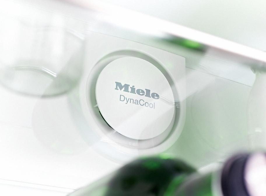 Холодильник Miele KFNS 28463 ED CS