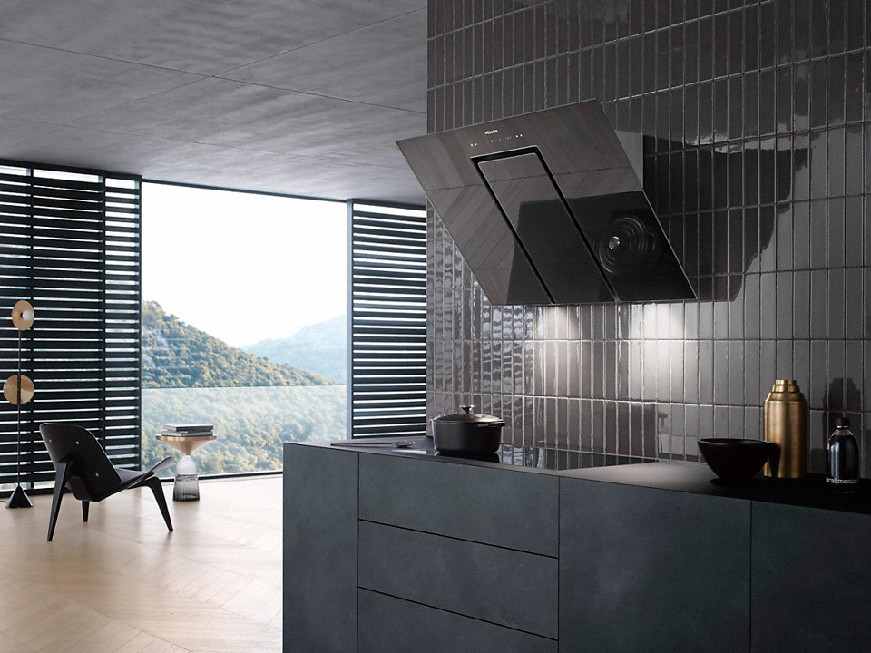 Вытяжка Miele DA 6498 W OBSW с витрины, новая
