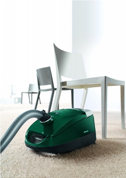 Пылесос Miele SDCB 3 Compact C2 HEPA изумрудный
