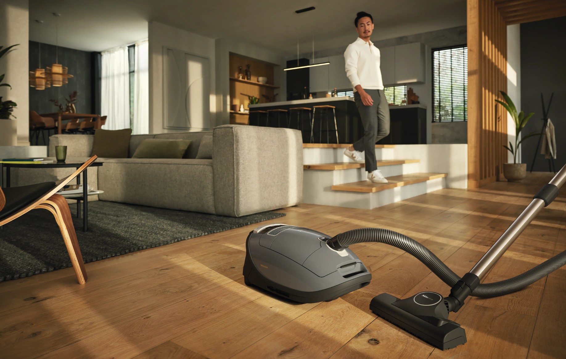 Пылесос Miele SGMF5 Complete C3 Comfort