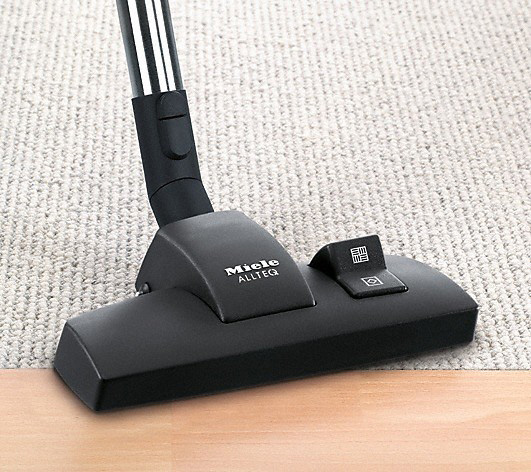 Пылесос Miele SDAB 0 Compact C2 желтый