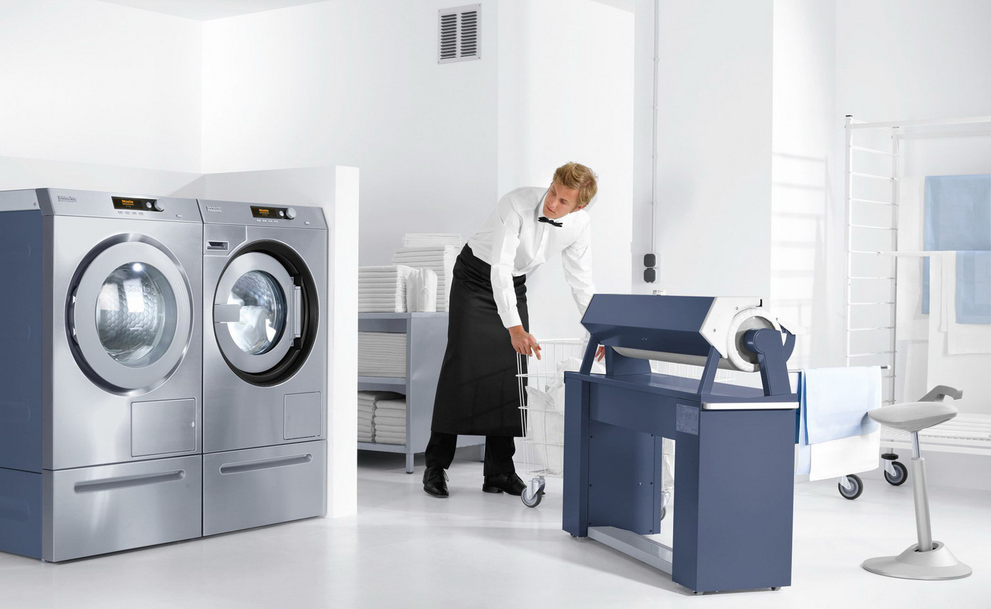 Профессиональная стиральная машина Miele PW6080 AV RU ED