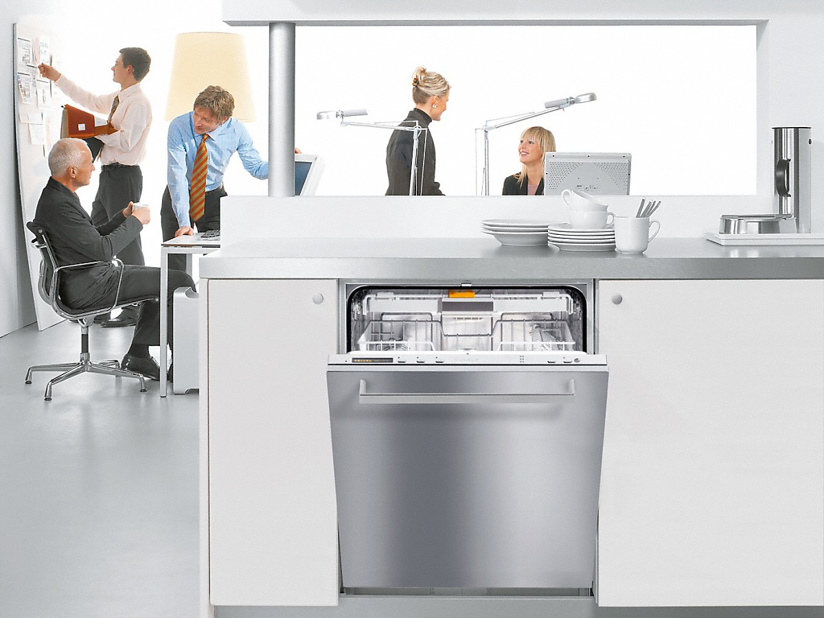 Встраиваемая профессиональная посудомоечная машина Miele PG 8083 SCVi