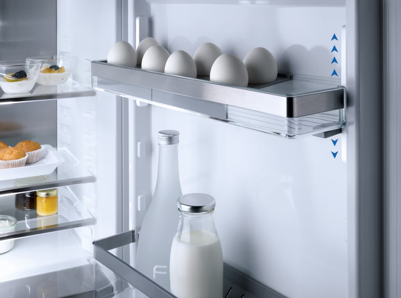 Встраиваемый холодильник Miele KFN 7795 C