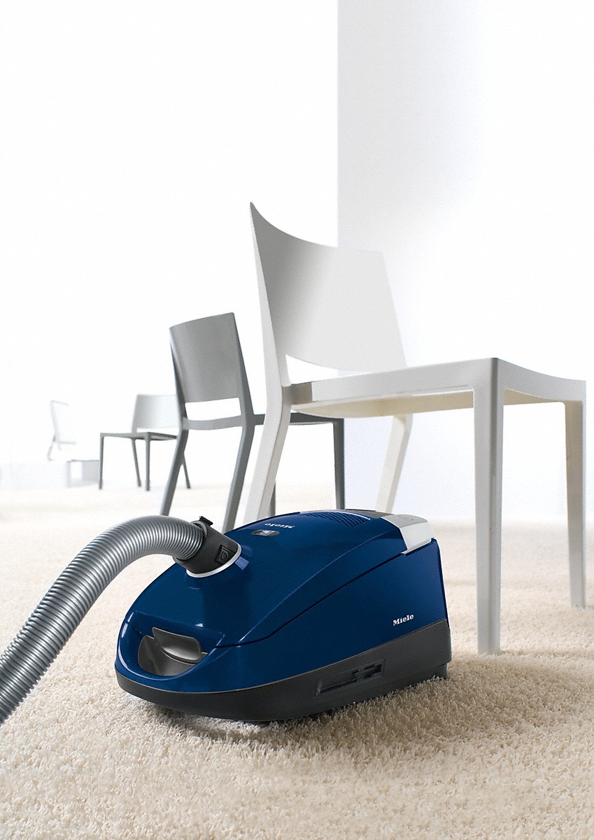Пылесос Miele SDMB 0 Compact C2 Comfort морской синий