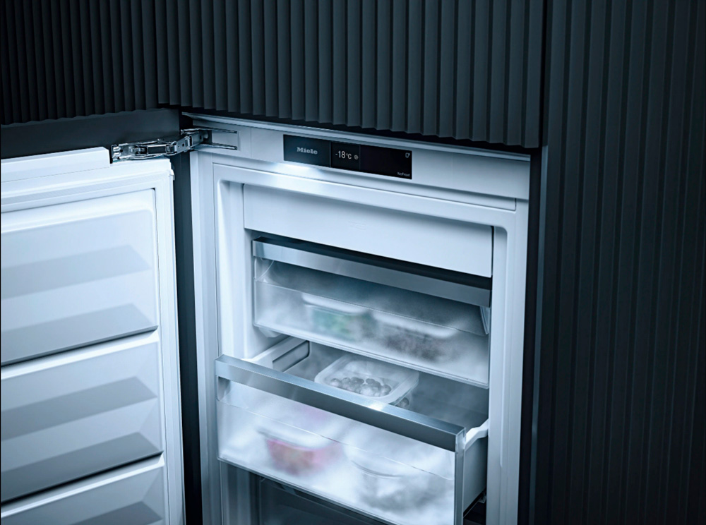 Встраиваемый морозильник Miele FNS 7774 D