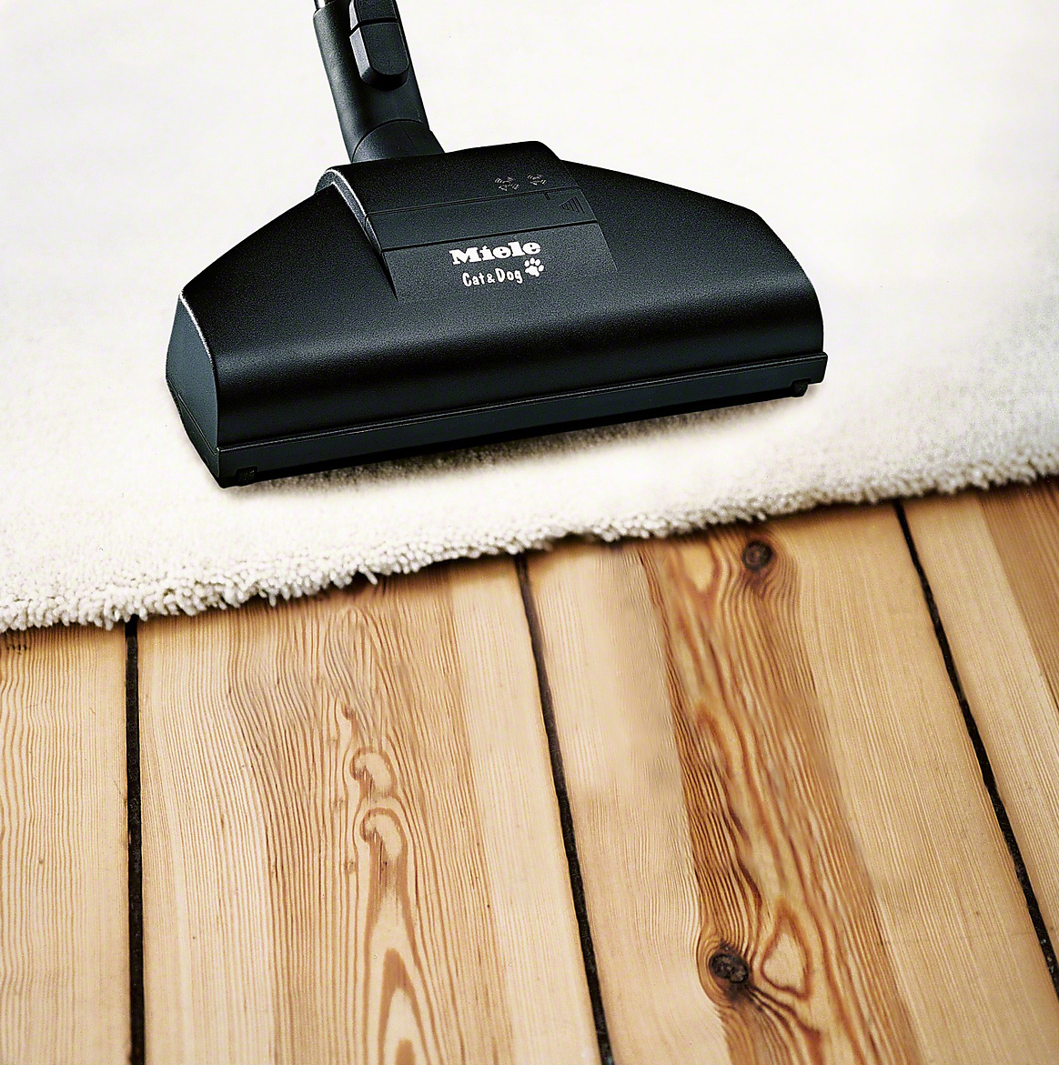 Пылесос Miele SDBB0 Compact C2 Cat Dog манговый красный