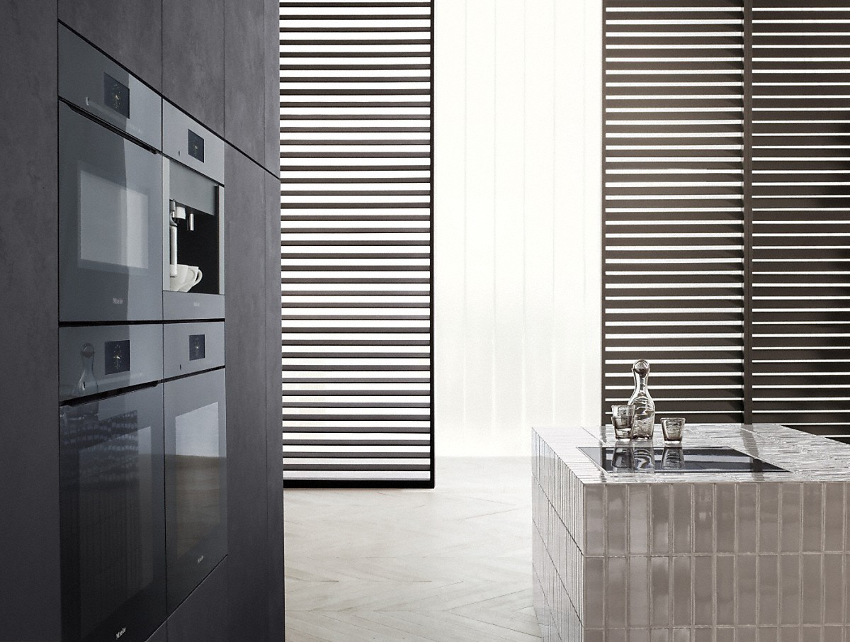 Комби-пароварка Miele DGC 6800 X OBSW