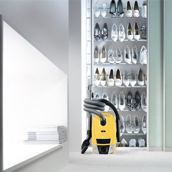 Пылесос Miele SDAB 0 Compact C2 желтый