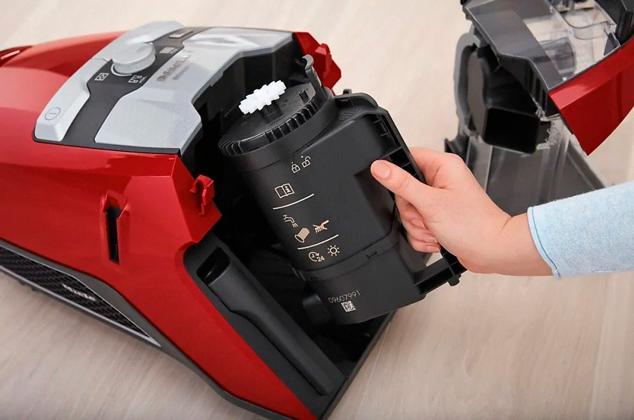 Пылесос Miele SKCF5 Blizzard CX1 Cat Dog Powerline манговый красный