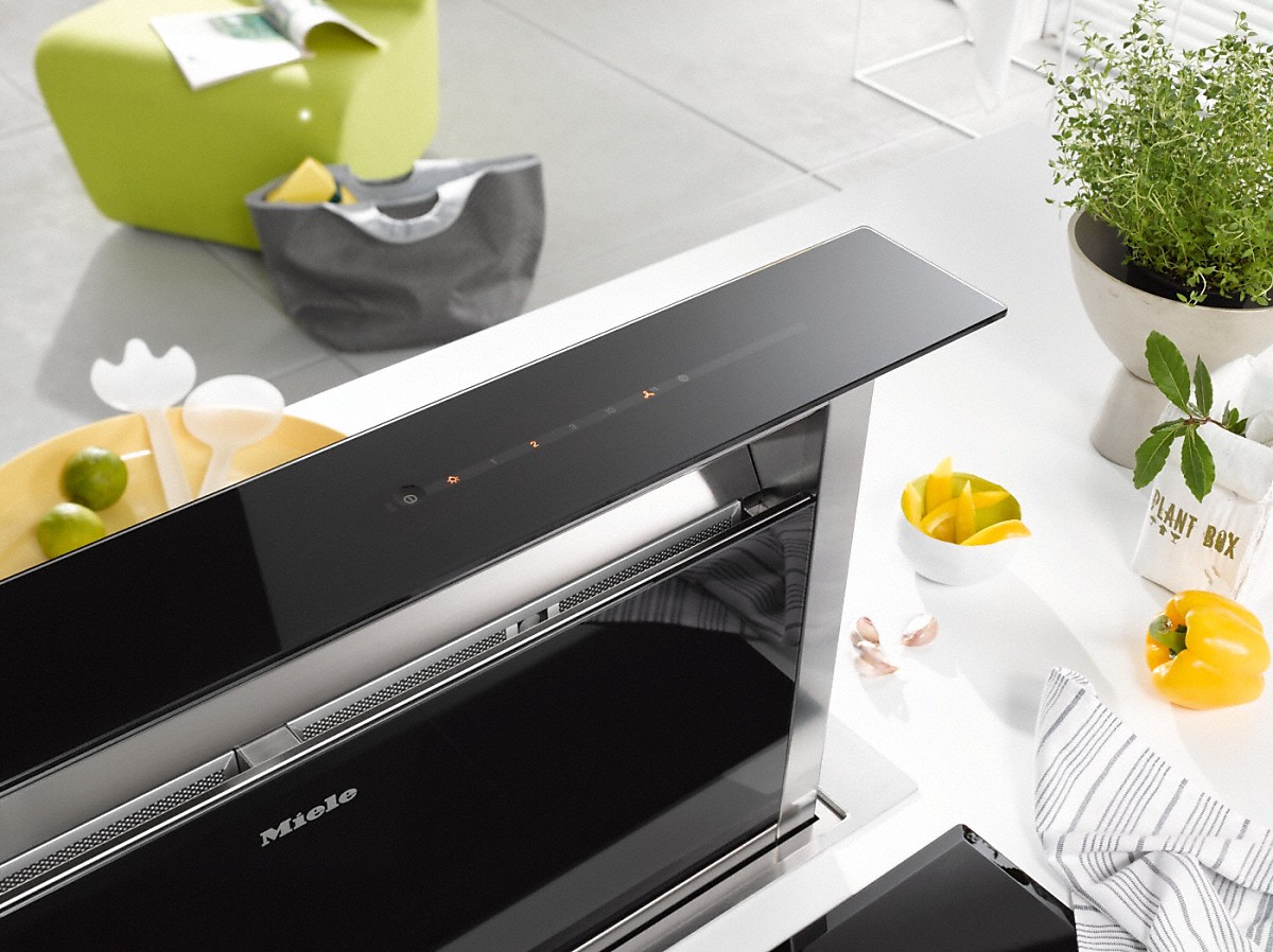 Встраиваемая вытяжка Miele DA 6890
