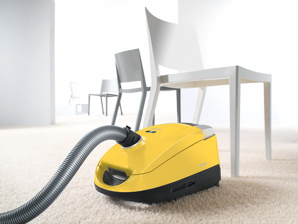 Пылесос Miele SDAB 0 Compact C2 желтый