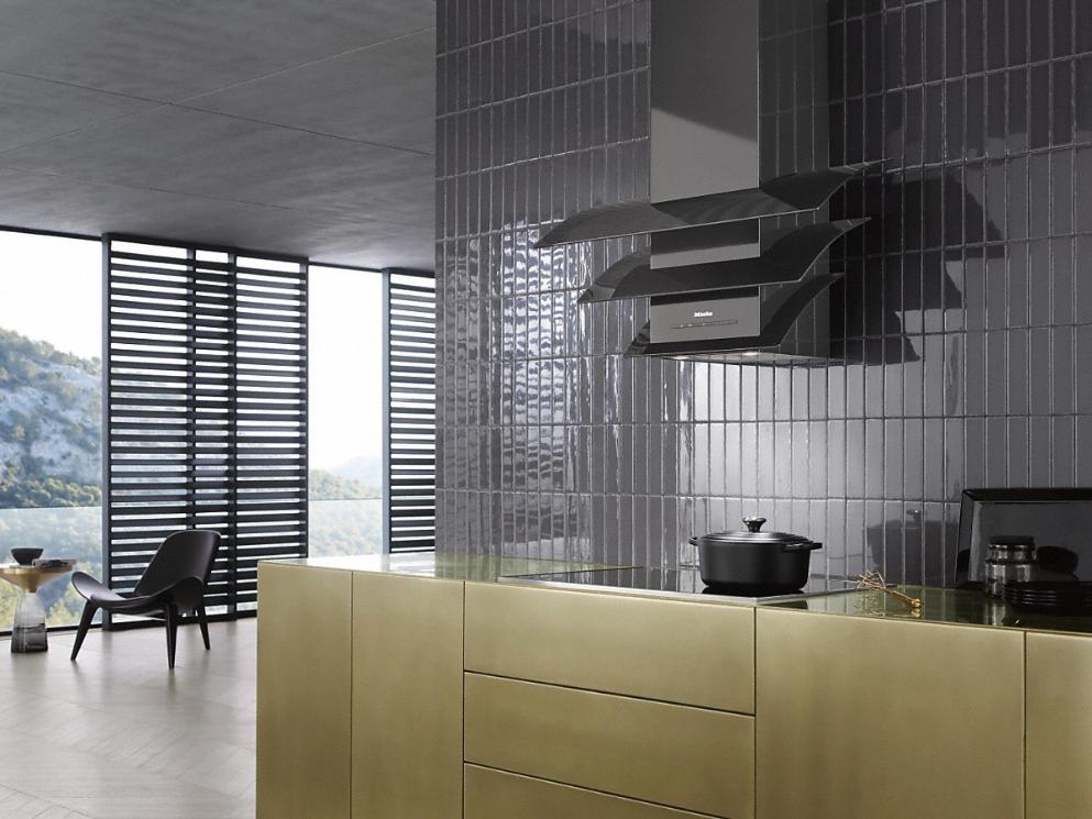 Вытяжка Miele DA 7198 WGRGR