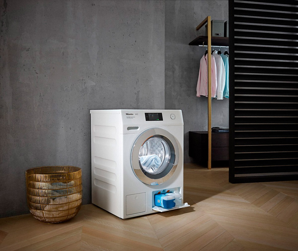 Стиральная машина Miele WCR 870 WPS Chrome Edition