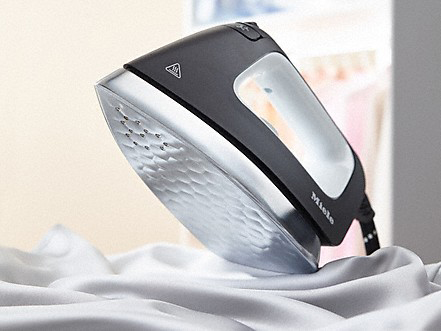 Гладильная система Miele B 3847 новая без фирменной коробки