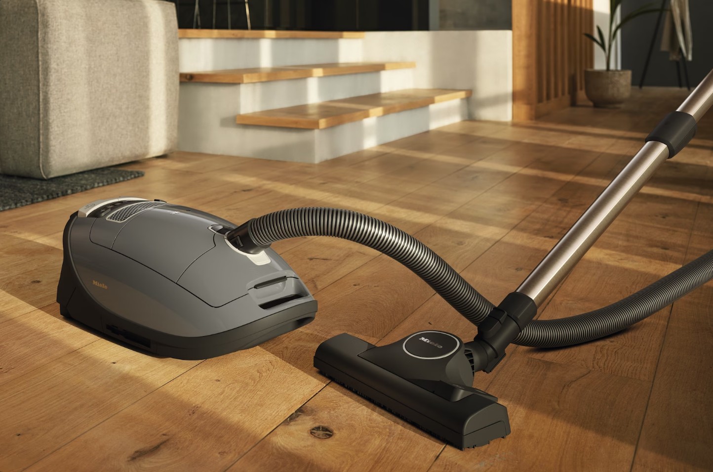 Пылесос Miele Complete C3 Active PowerLine SGDF5 Graphite grey