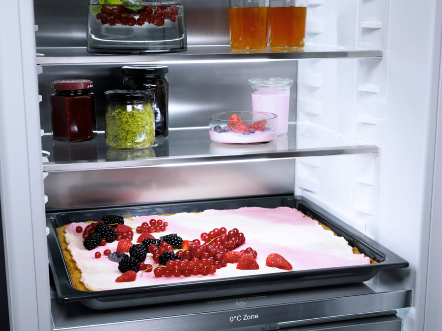 Встраиваемый холодильник Miele KF 7731 D