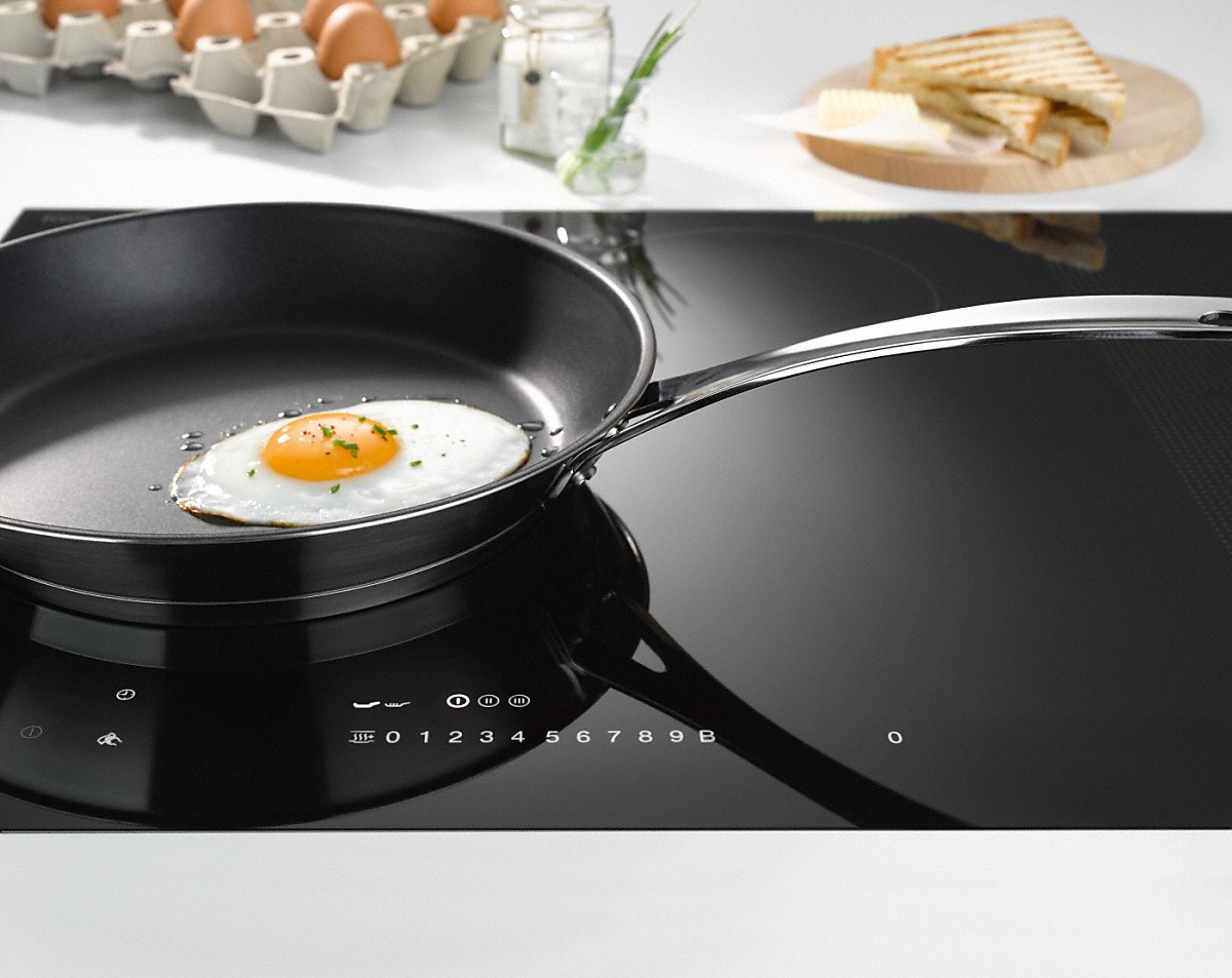 Индукционная варочная панель Miele KM 6839 1