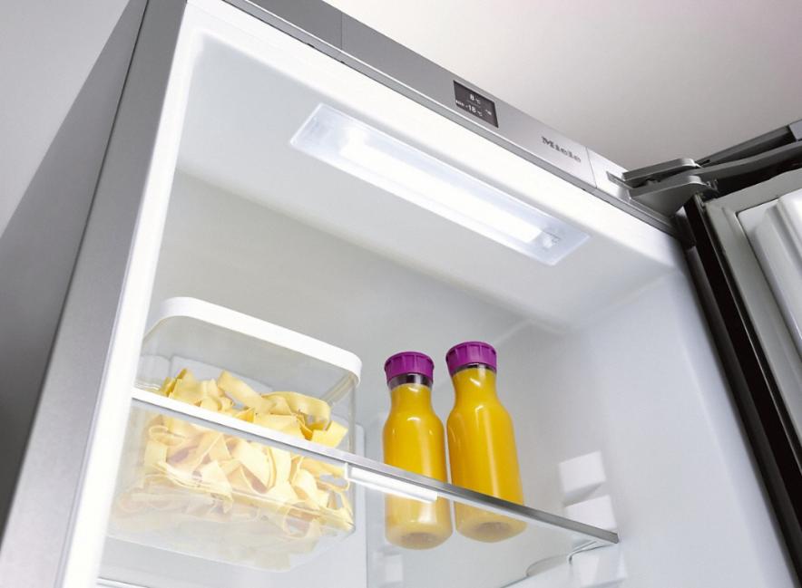 Холодильник Miele KFNS 28463 ED CS