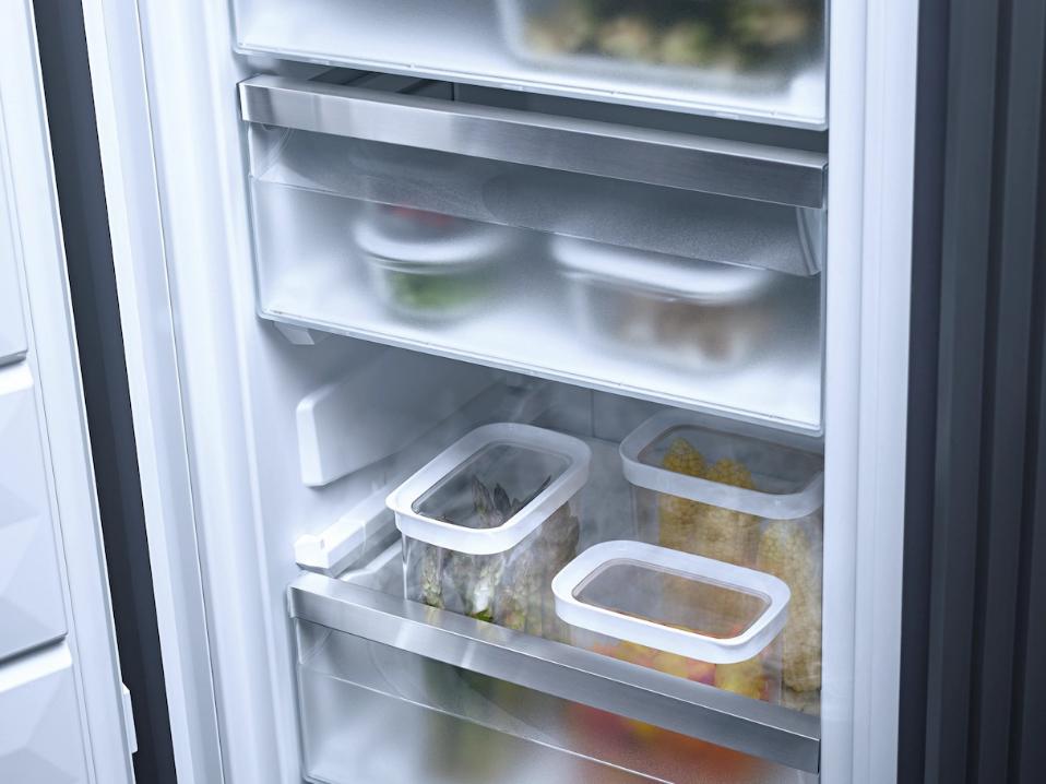 Встраиваемый морозильник Miele FNS 7770 E