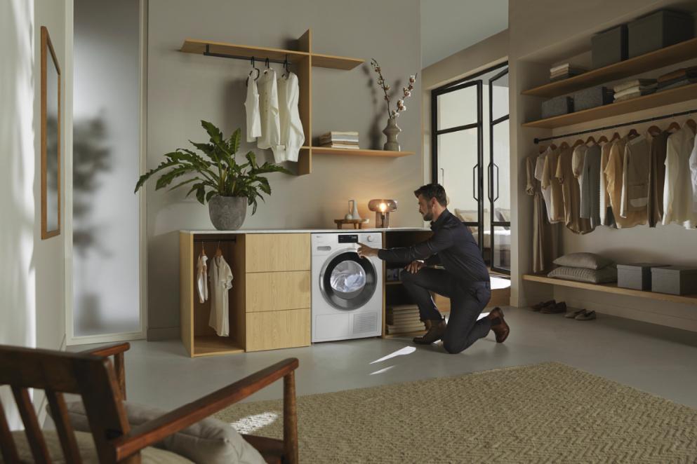 Сушильная машина Miele TWL 780 WP с наклейкой на русском языке
