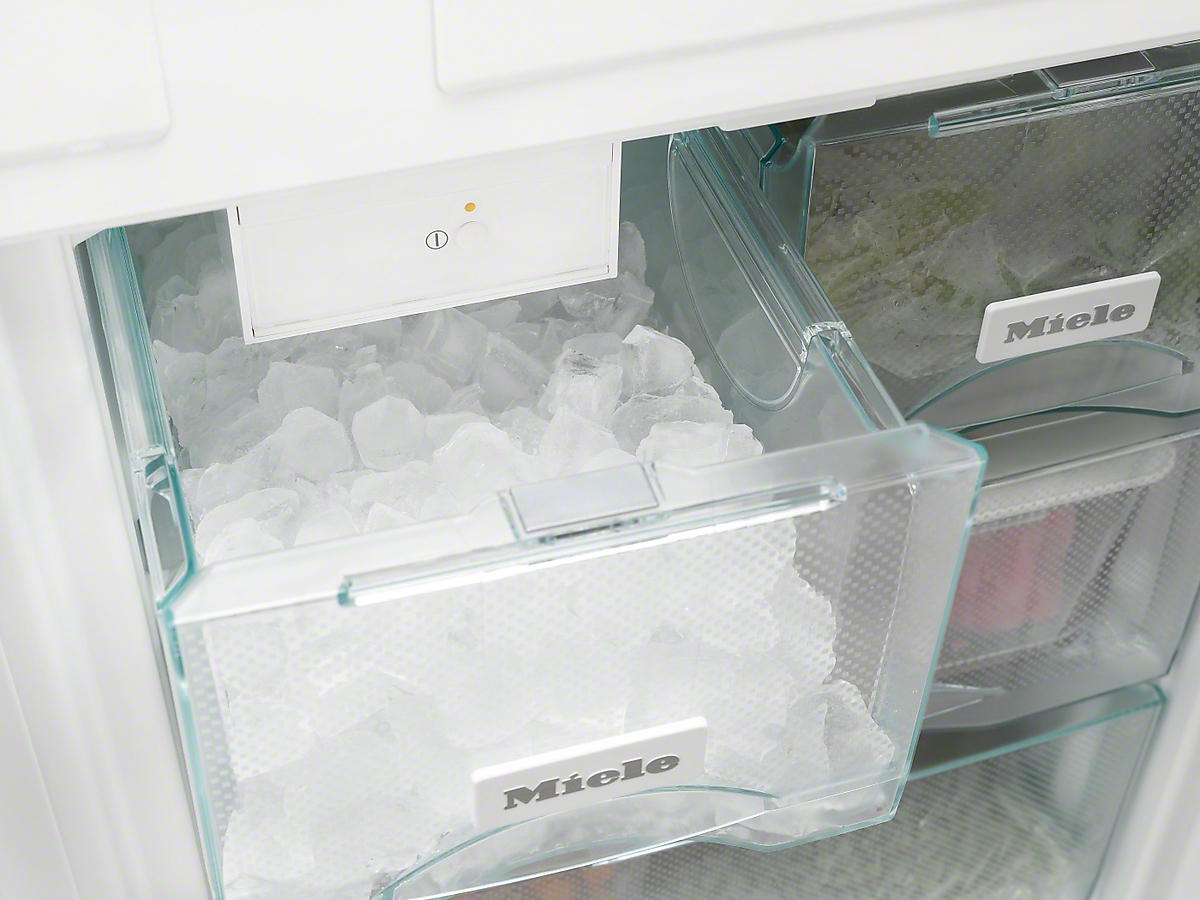 Встраиваемый холодильник Miele KFN 37452 iDE
