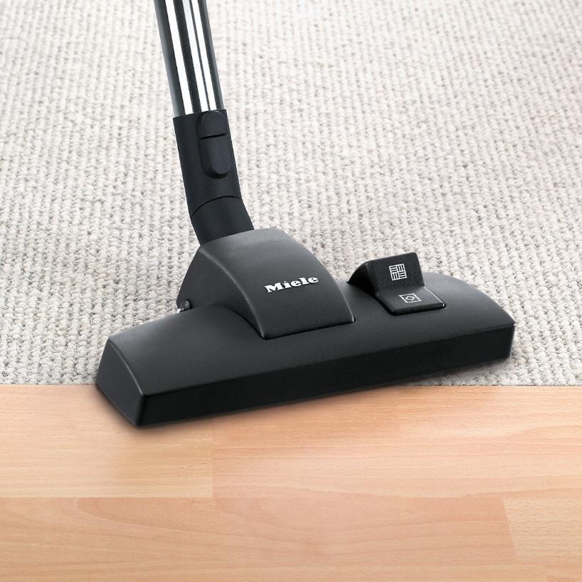 Пылесос Miele SKRR 3 Blizzard CX 1 Red манговый красный