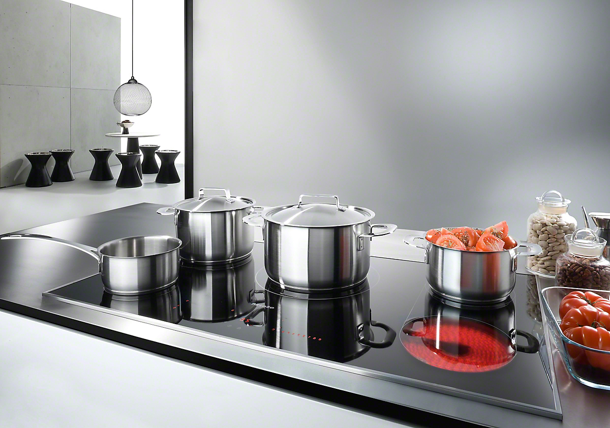 Стеклокерамическая варочная панель Miele KM6230