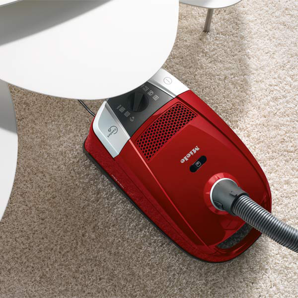 Пылесос Miele SDBB0 Compact C2 Cat Dog манговый красный