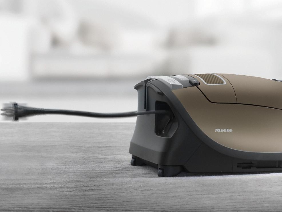Пылесос Miele SGPA 3 Complete C3 Comfort Electro бронзовый
