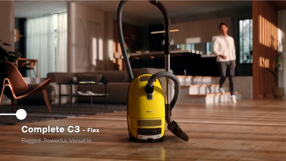 Пылесос Miele Complete C 3 Flex PowerLine SGDF 5 Curry yellow